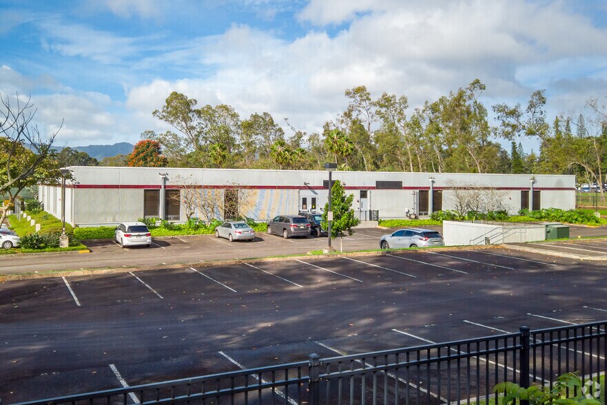 300 Kahelu Ave, Mililani, HI à vendre - Photo de l’immeuble – Image 2 sur 5