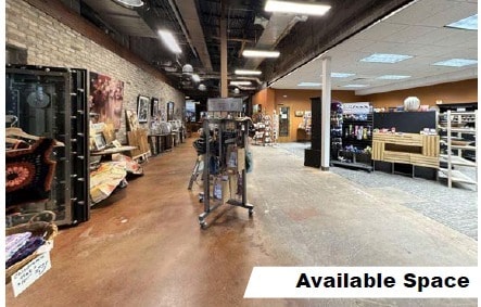 100 S 1st St, Mount Horeb, WI à vendre Photo intérieure– Image 1 sur 4