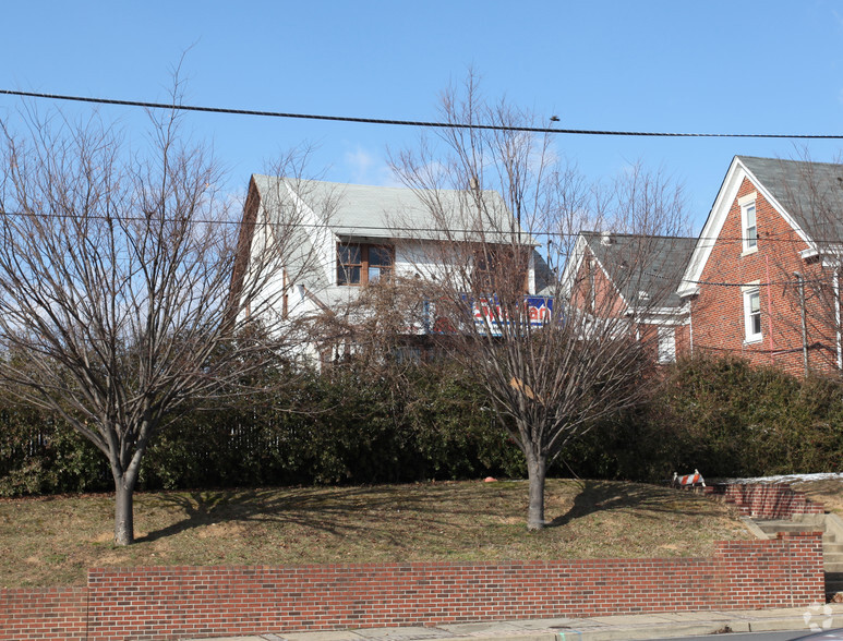 3708 Bladensburg Rd, Brentwood, MD à vendre - Photo de l’immeuble – Image 2 sur 2