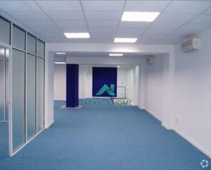 Immeuble residentiel dans Madrid, Madrid à vendre - Photo intérieure – Image 1 sur 1