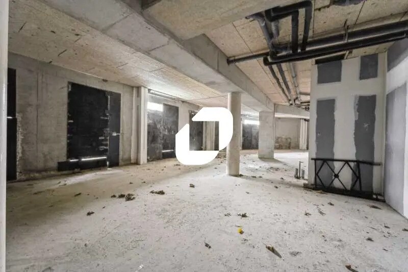 Bureau dans La Garenne-Colombes à louer - Photo de l’immeuble – Image 3 sur 9
