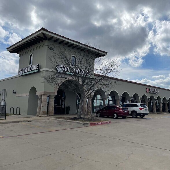 500 Cypress Creek Rd, Cedar Park, TX à louer - Photo de l’immeuble – Image 2 sur 7