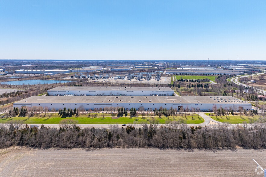 3557 Butterfield Rd, Aurora, IL à louer - Aérien – Image 2 sur 6