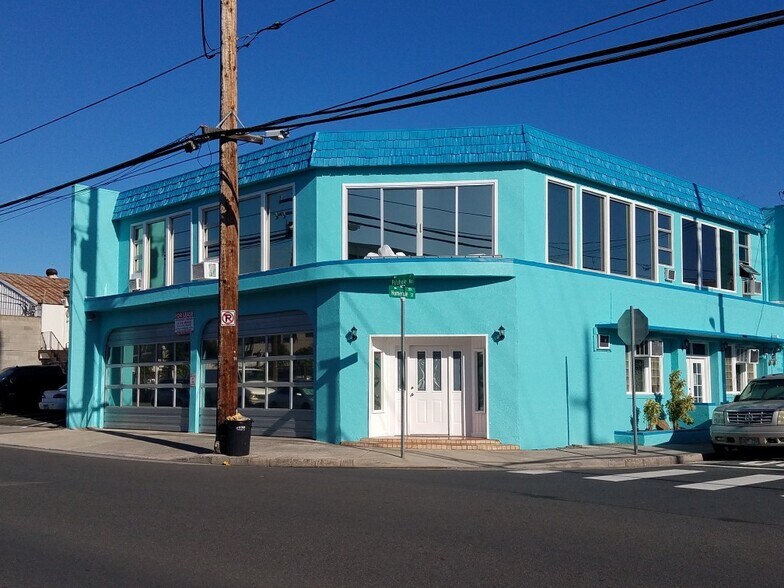 2030 Homerule St, Honolulu, HI à louer - Photo de l’immeuble – Image 1 sur 23