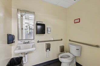 102 N Rogers St, Aberdeen, MD à vendre Photo intérieure– Image 2 sur 52