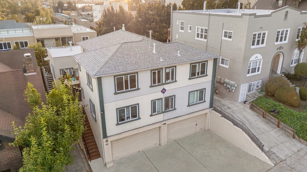 539 Mandana Blvd, Oakland, CA à vendre - Photo de l’immeuble – Image 3 sur 42