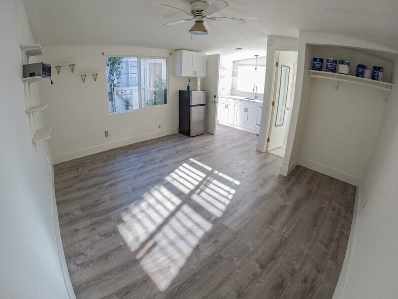 7421-25 La Jolla blvd, La Jolla, CA à vendre - Photo intérieure – Image 2 sur 8