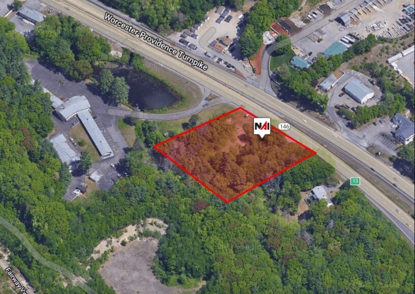 208 Worcester-Providence Tpke, Sutton, MA à vendre Photo de l’immeuble– Image 1 sur 4