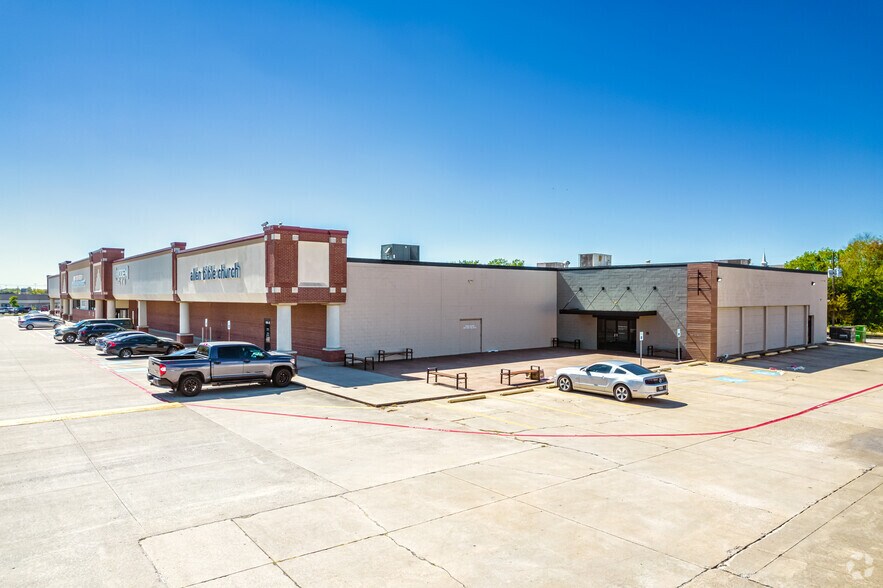 101-121 N Greenville Ave, Allen, TX à louer - Photo de l’immeuble – Image 2 sur 5