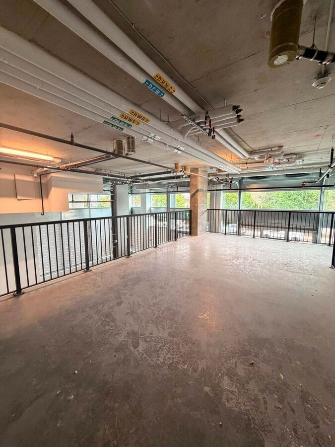 220 East 1st Ave, Vancouver, BC V5T 1A5 - Lot 236 - - Photo intérieure - Image 1 of 2