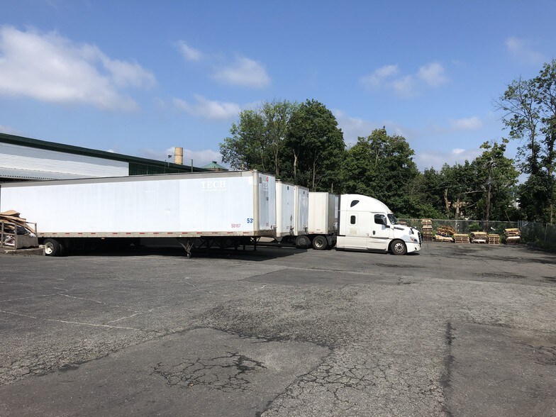 99 Jersey Ave, New Brunswick, NJ à louer - Photo de l’immeuble – Image 2 sur 10