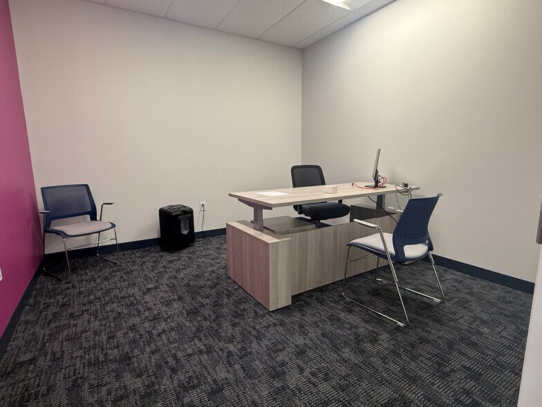 32 Cabot Rd, Woburn, MA à louer - Photo de l’immeuble – Image 3 sur 13