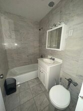 6910 Avenue U, Brooklyn, NY à louer Photo intérieure– Image 2 sur 8