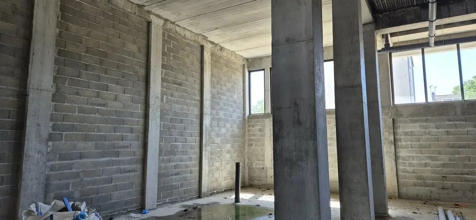 Local d'activités dans Lyon à vendre - Photo de l’immeuble – Image 3 sur 9