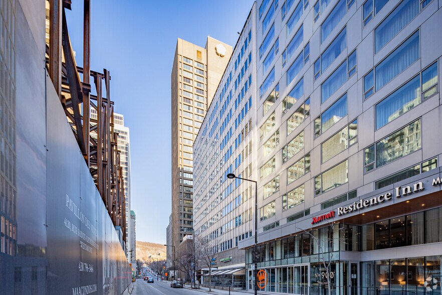 2055 Rue Peel, Montréal, QC à louer - Photo de l’immeuble – Image 2 sur 2