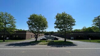 Plus de détails pour 1543 Lincoln Ave, Holbrook, NY - Industriel/Logistique à louer