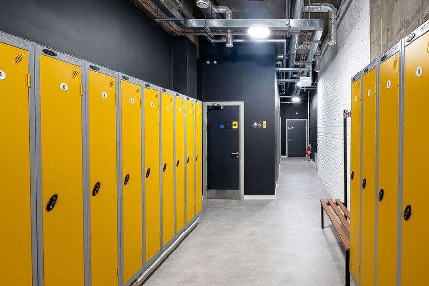 42-46 Fountain St, Belfast à louer - Photo de l’immeuble – Image 2 sur 9