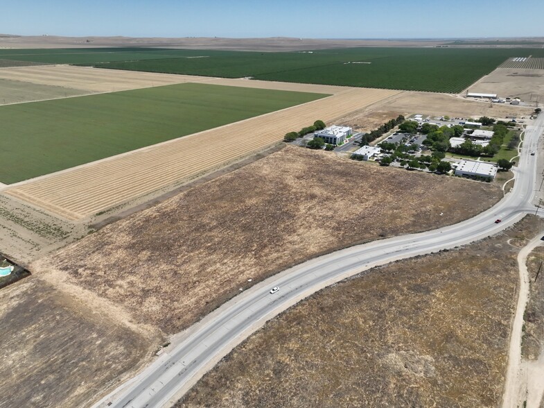 E Phelps Ave, Coalinga, CA à vendre - Photo de l’immeuble – Image 3 sur 9