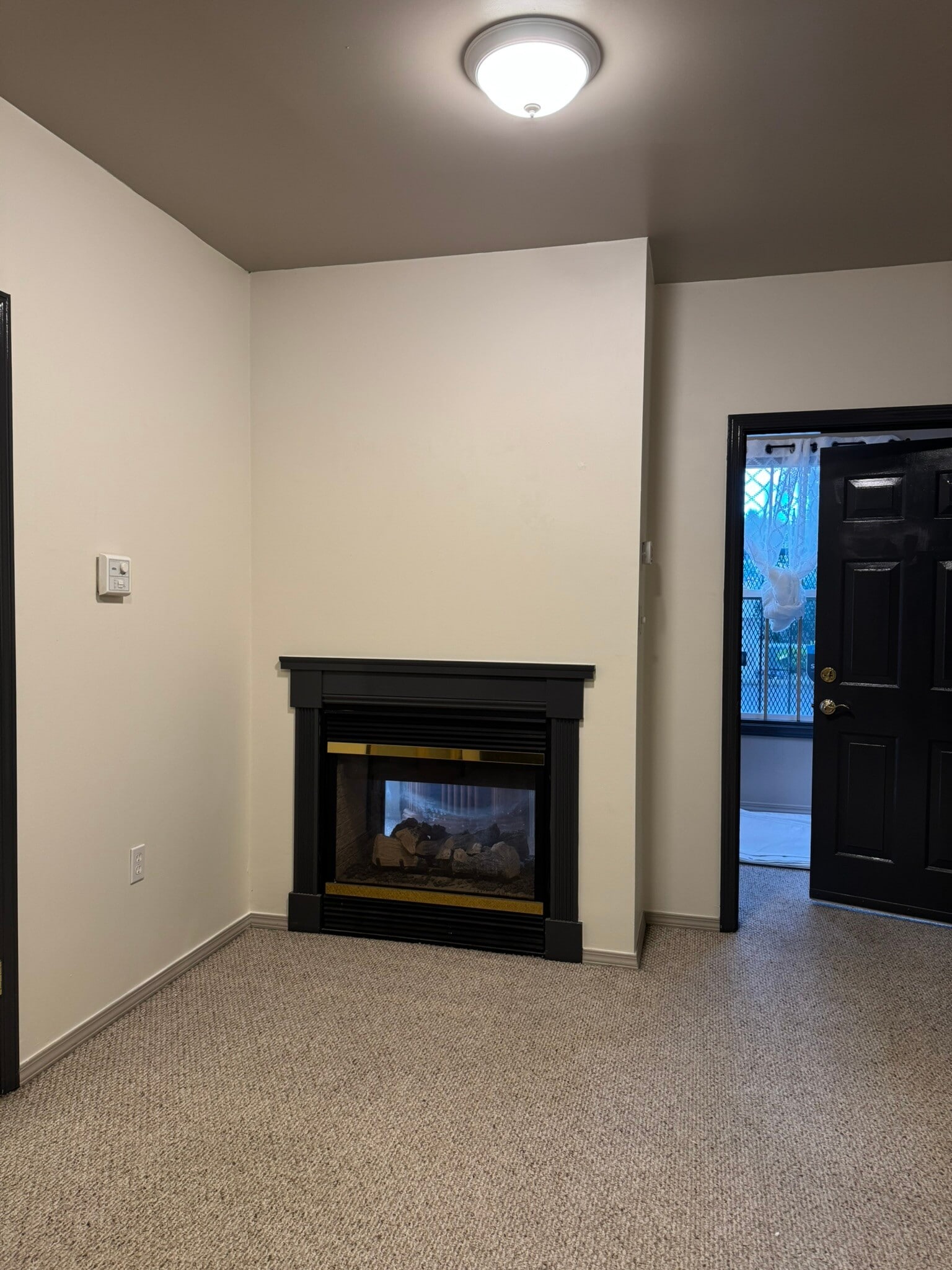 700-718 N Main Ave, Gresham, OR à louer Photo intérieure– Image 1 sur 19