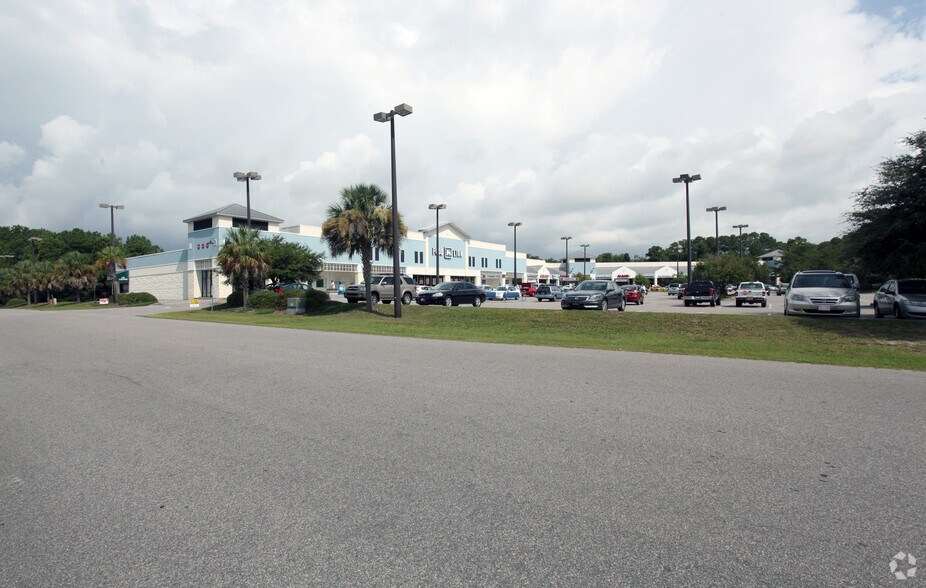 760 Mink Ave, Murrells Inlet, SC à louer - Photo principale – Image 1 sur 3