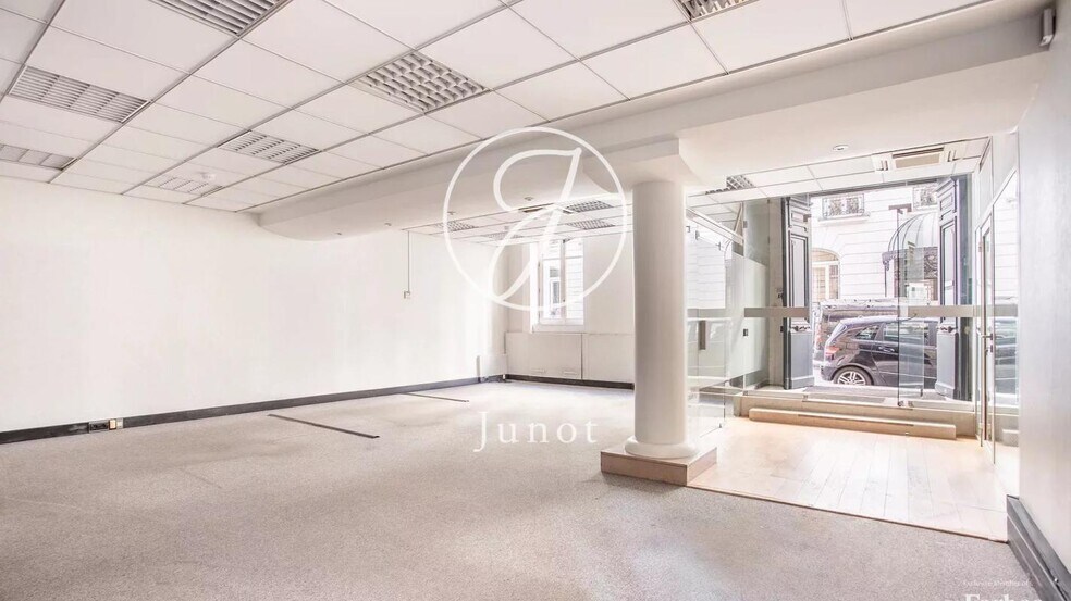 Local commercial dans Paris à vendre - Photo intérieure – Image 3 sur 23