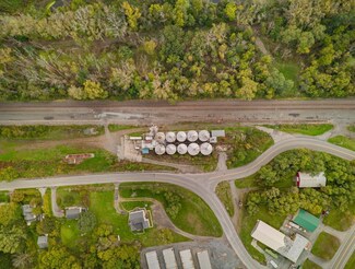 Plus de détails pour 2980 N Creek Rd, Palmyra, NY - Industriel/Logistique à vendre