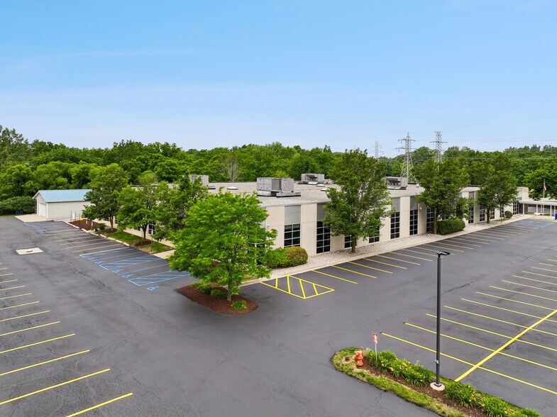 3355 Walker Ave NW, Grand Rapids, MI à louer - Photo de l’immeuble – Image 2 sur 11