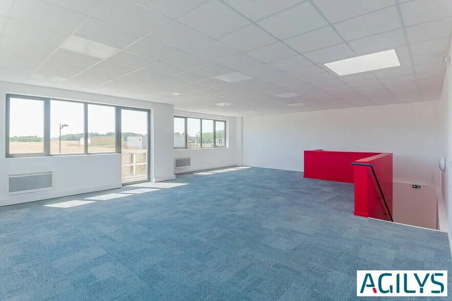 Local d'activités dans Montgeron à vendre - Photo de l’immeuble – Image 3 sur 9