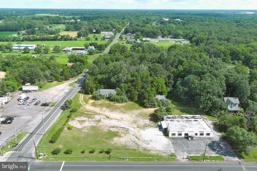 1272 Landis Ave, Elmer, NJ à vendre - Photo principale – Image 3 sur 6