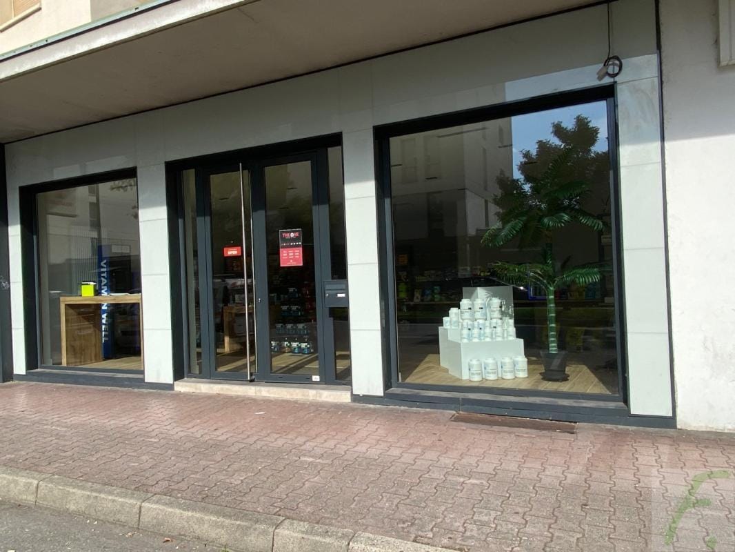 Local commercial dans Aix Les Bains à vendre Photo de l’immeuble– Image 1 sur 7