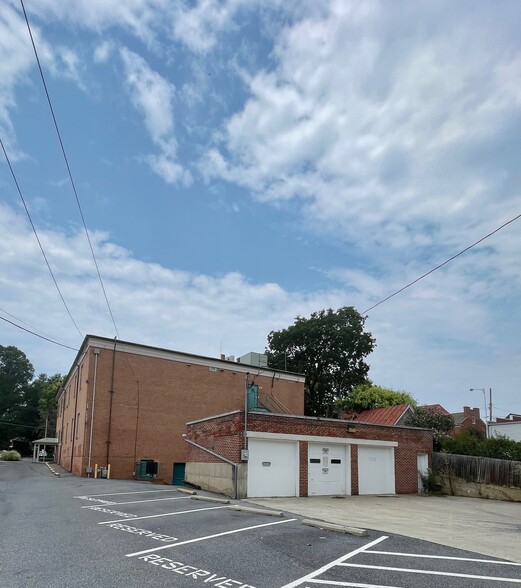 12 N Washington St, Winchester, VA à louer - Photo de l’immeuble – Image 2 sur 15