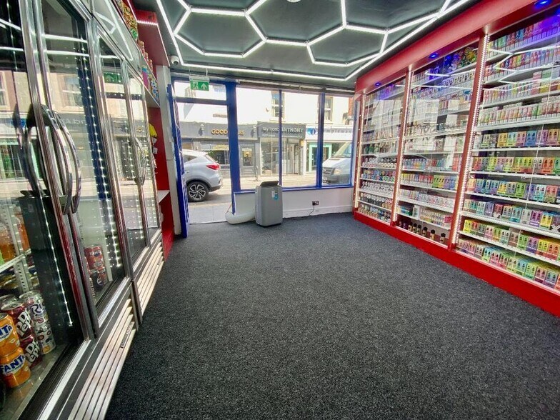 110A High St, Brentwood à vendre - Photo de l’immeuble – Image 3 sur 6