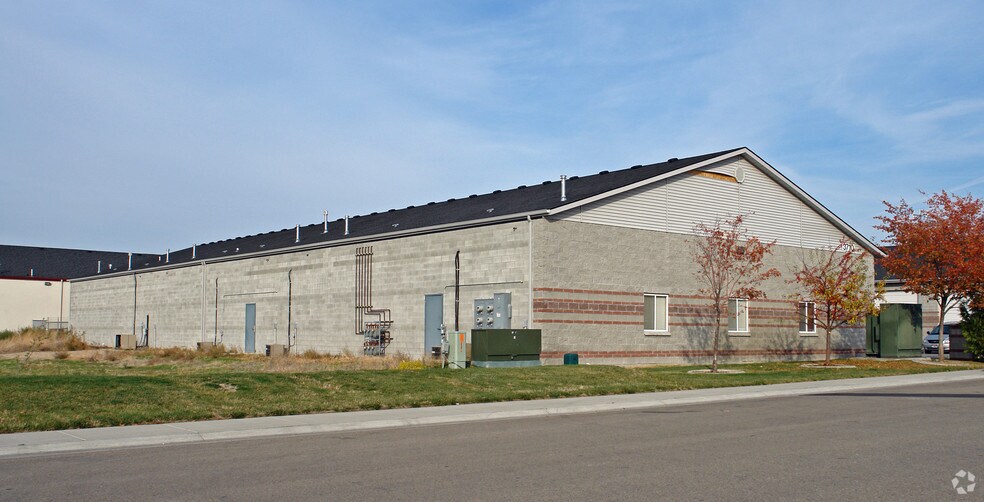 3710 E Newby St, Nampa, ID à louer - Photo de l’immeuble – Image 3 sur 9