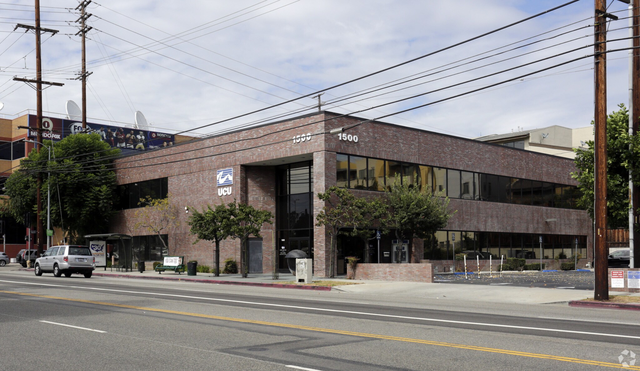 1500 S Sepulveda Blvd, Los Angeles, CA à louer Photo principale– Image 1 sur 7