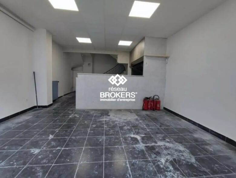 Local commercial dans Nice à louer - Photo de l’immeuble – Image 3 sur 9