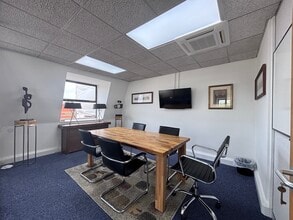 113 Winchester Rd, Eastleigh à louer Photo intérieure– Image 2 sur 5