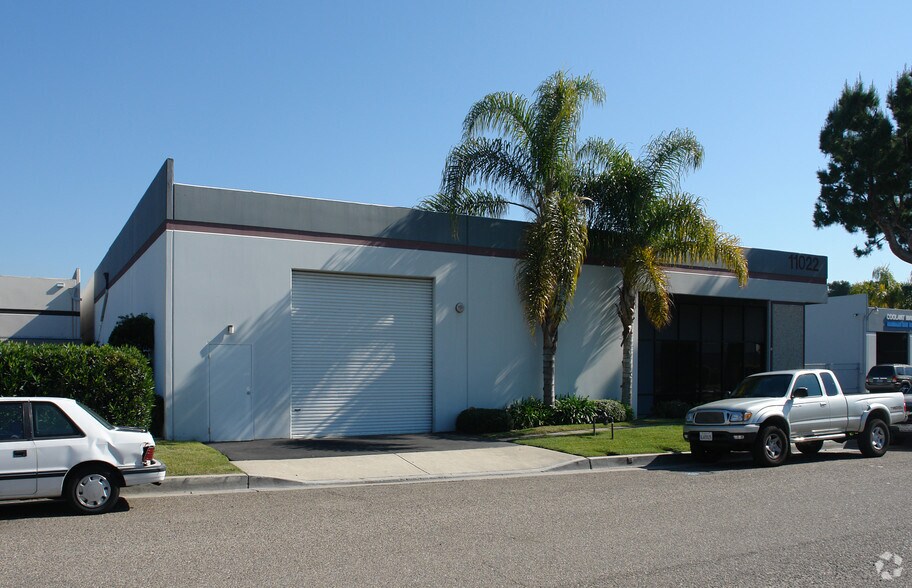11022 Via El Mercado, Los Alamitos, CA à louer - Photo de l’immeuble – Image 3 sur 4