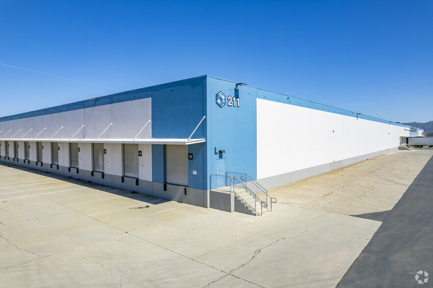 211-213 W Cutting Blvd, Richmond, CA à louer - Photo principale – Image 1 sur 13