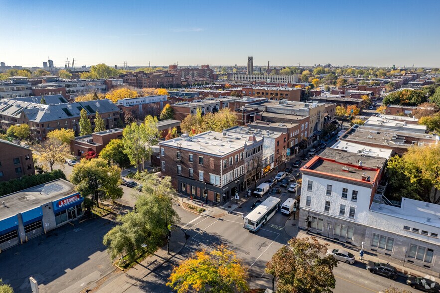 2440-2444 Rue Notre-Dame O, Montréal, QC à louer - Aérien – Image 2 sur 4