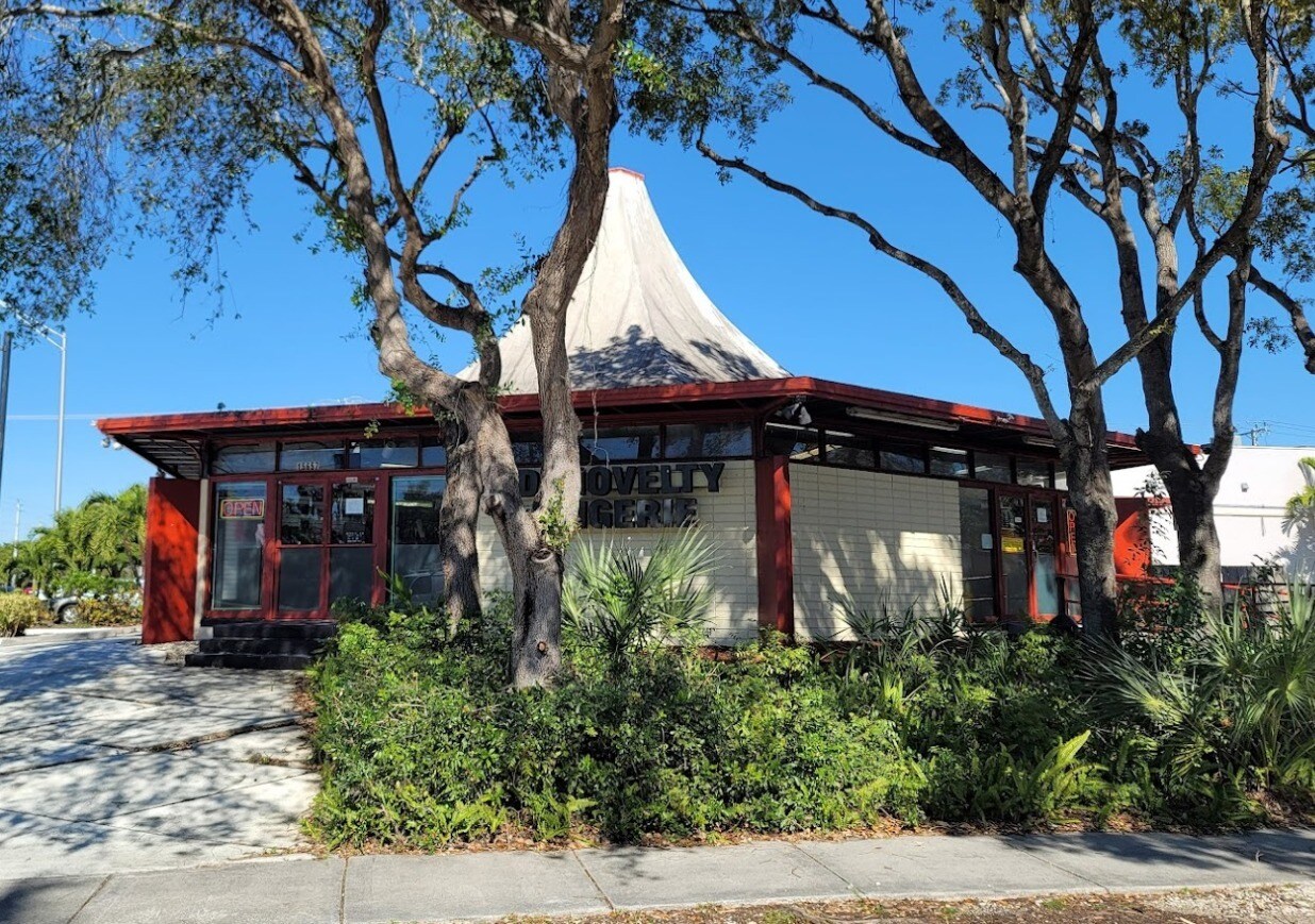 15657 S Dixie Hwy, Miami, FL à louer Photo principale– Image 1 sur 4