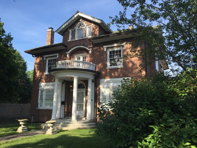 3755 N Washington Blvd, Indianapolis, IN à vendre - Photo de l’immeuble – Image 1 sur 14