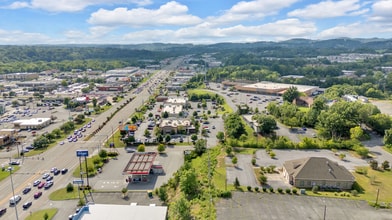 1664 E Stone Dr, Kingsport, TN à louer Aérien– Image 2 sur 4