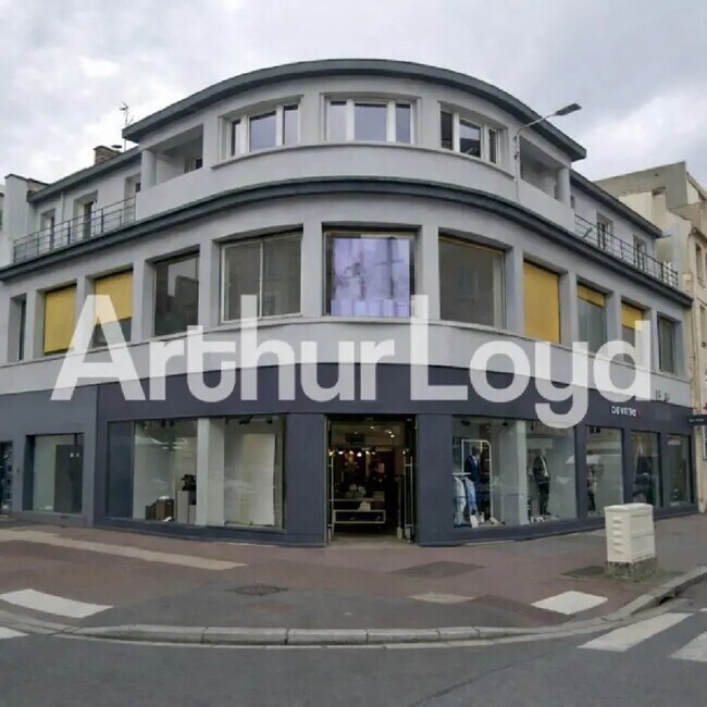 Plus de détails pour Local commercial à louer