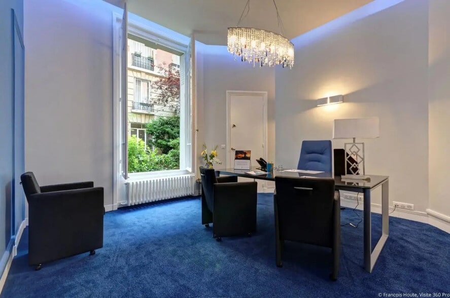 90 Avenue Niel, Paris à vendre - Photo de l’immeuble – Image 3 sur 10