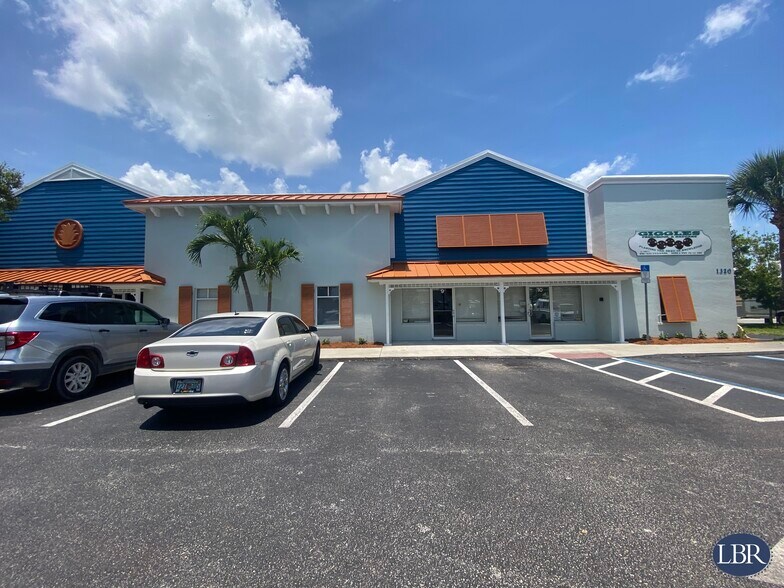 1320 Culver Dr, Palm Bay, FL à louer - Photo de l’immeuble – Image 3 sur 4