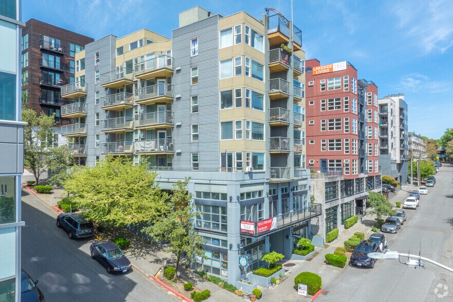 766 Garfield St, Seattle, WA à louer - Photo de l’immeuble – Image 1 sur 6