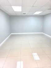 2333 N State Road 7, Margate, FL à louer Photo intérieure– Image 1 sur 5