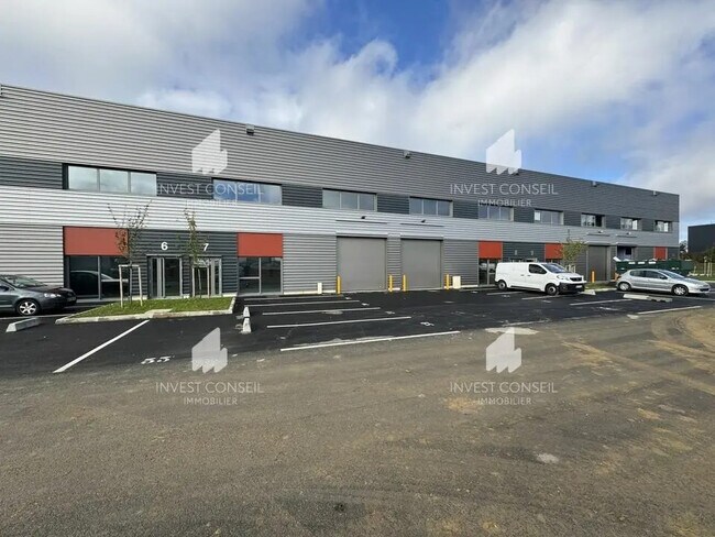 Plus de détails pour Local d'activités à louer