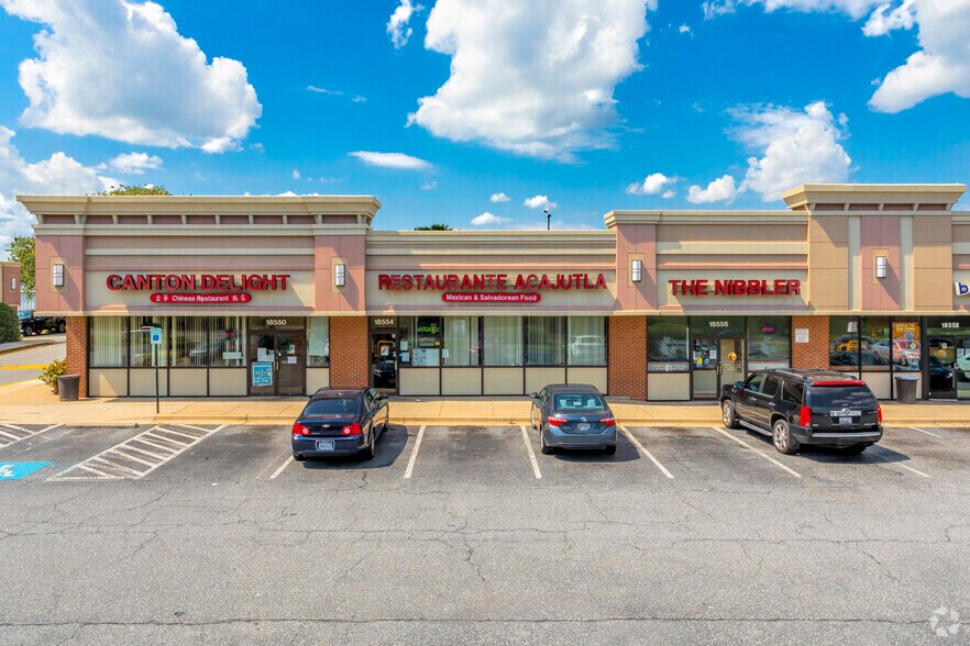 18524-18558 Woodfield Rd, Gaithersburg, MD à louer - Photo de l’immeuble – Image 2 sur 9