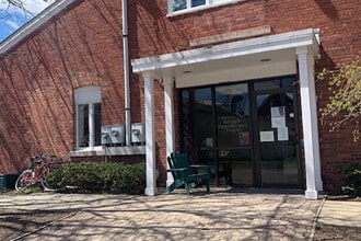 162 Hegeman Ave, Colchester, VT à louer Photo de l’immeuble– Image 2 sur 5